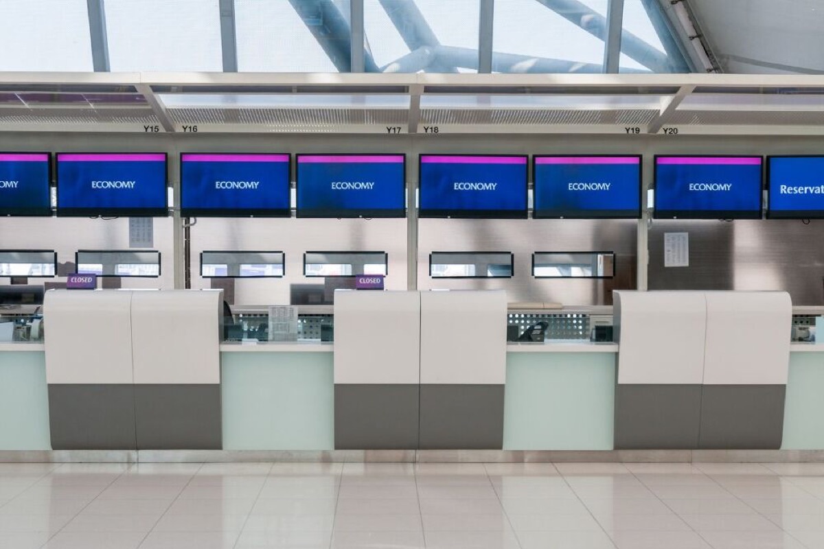 the essential don ts of airport check in tips from wolters world